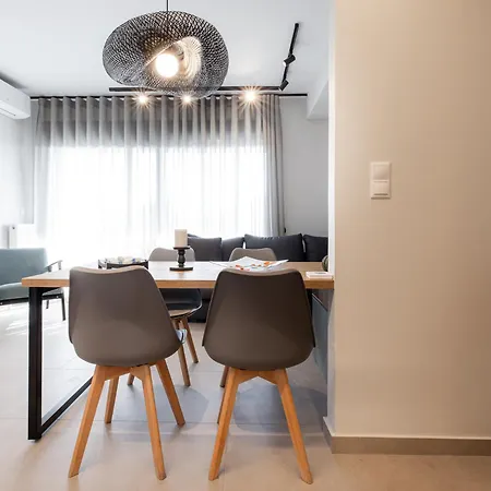 Appartement Cozy In Kalamaria, *