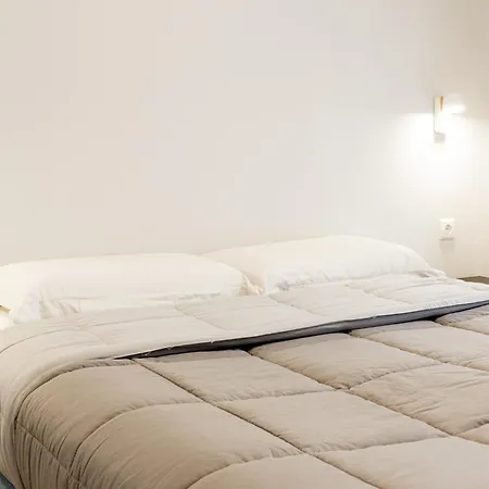 Cozy In Kalamaria, Appartement *