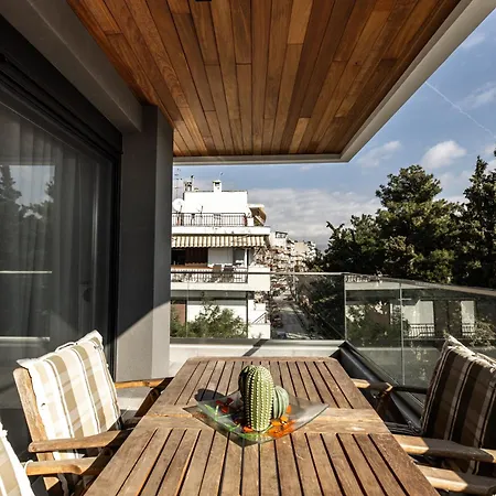 Apartamento Cozy In Kalamaria, Tesalónica