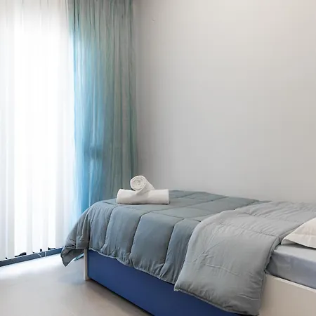 Cozy In Kalamaria, *